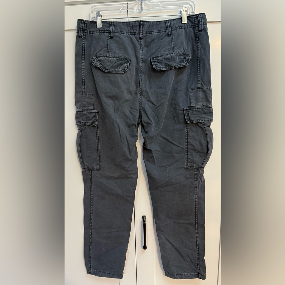 Free People Charcoal Cargo Utility Pants. Size 10. 100% cotton. - Picture 3 of 8